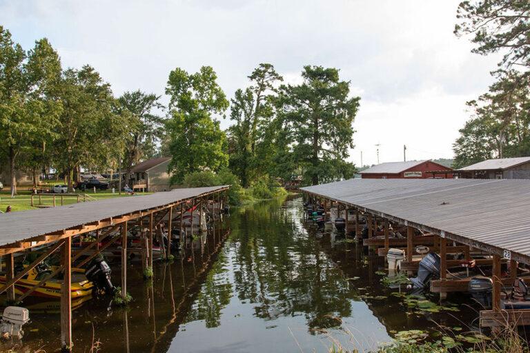 ingram's marina boat stall