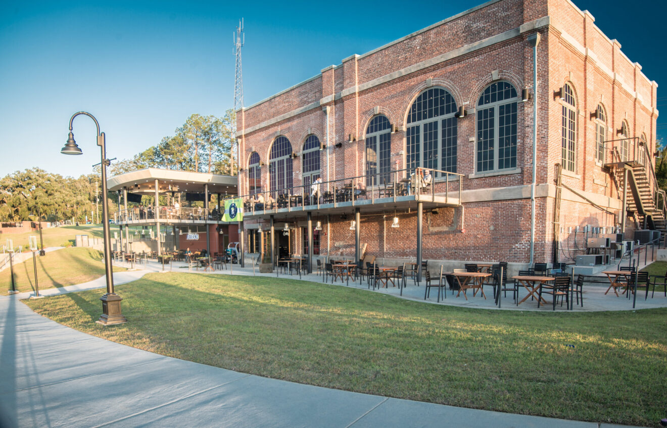 Restaurants with Outdoor Seating in Tallahassee